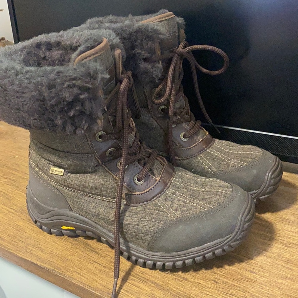 Ugg Adirondack Dark Brown Winter Boots